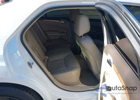 2013 Chrysler 300C z USA, uszkodzony, nr VIN 2C3CCAEG3DH621285